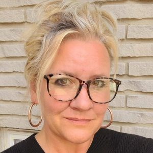 Meet your Posher, Sandi